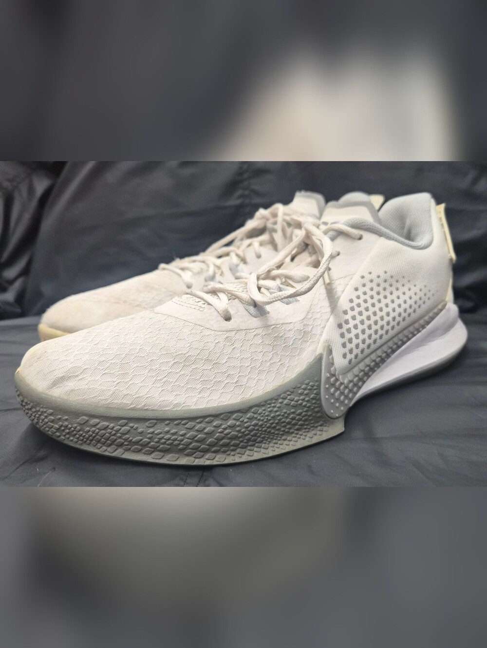 Men’s Nike Kobe Mamba Fury "White/Wolf Grey/Platinum" (CK2087-100) Sz. 10